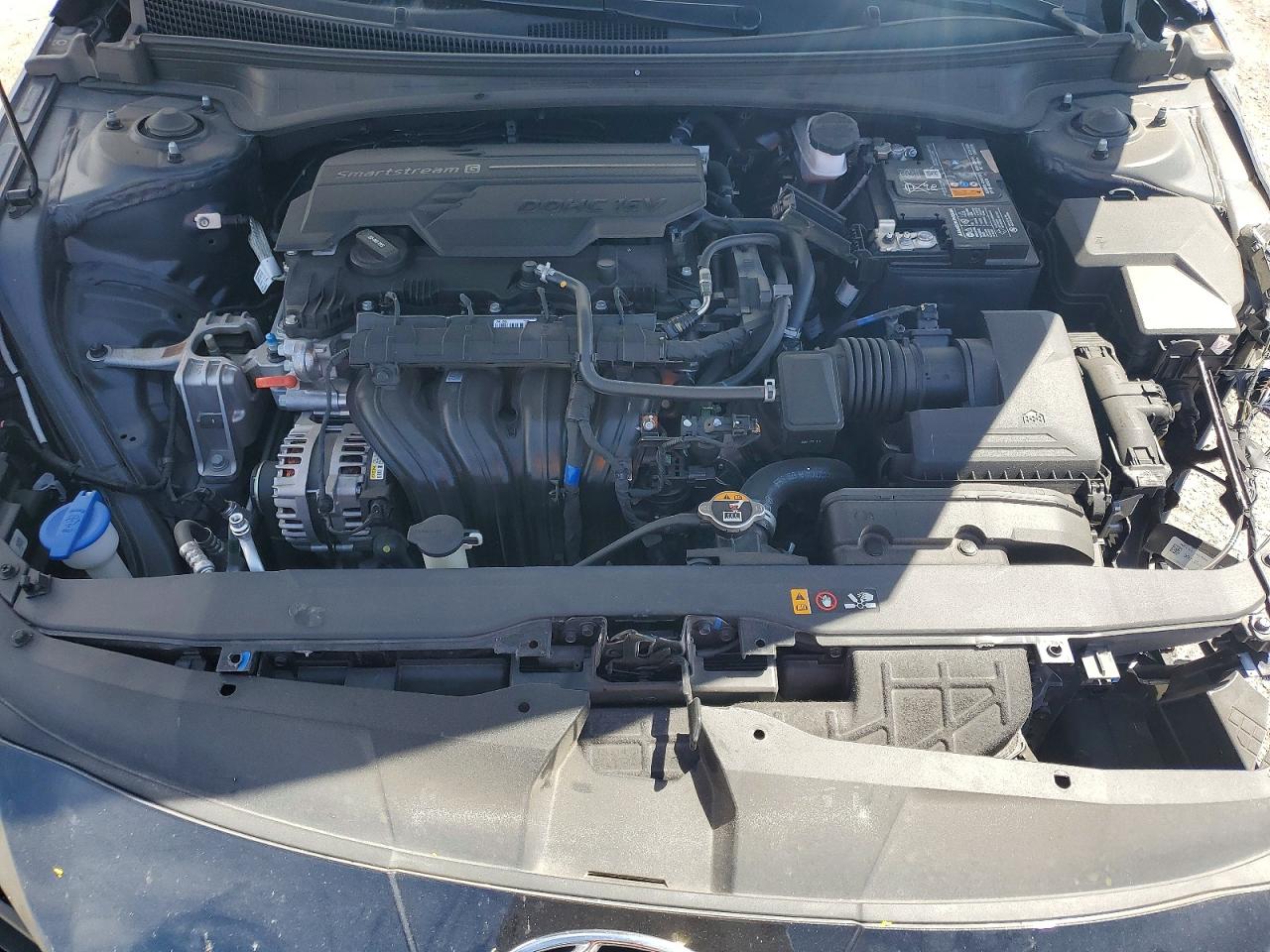 Hyundai ELANTRA Sel