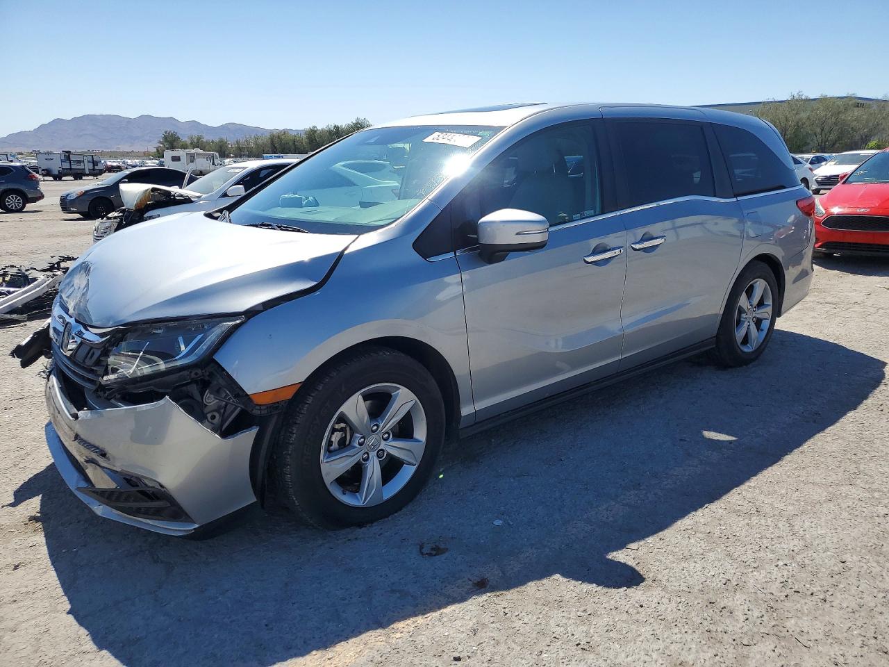 Salvage Honda Odyssey Image