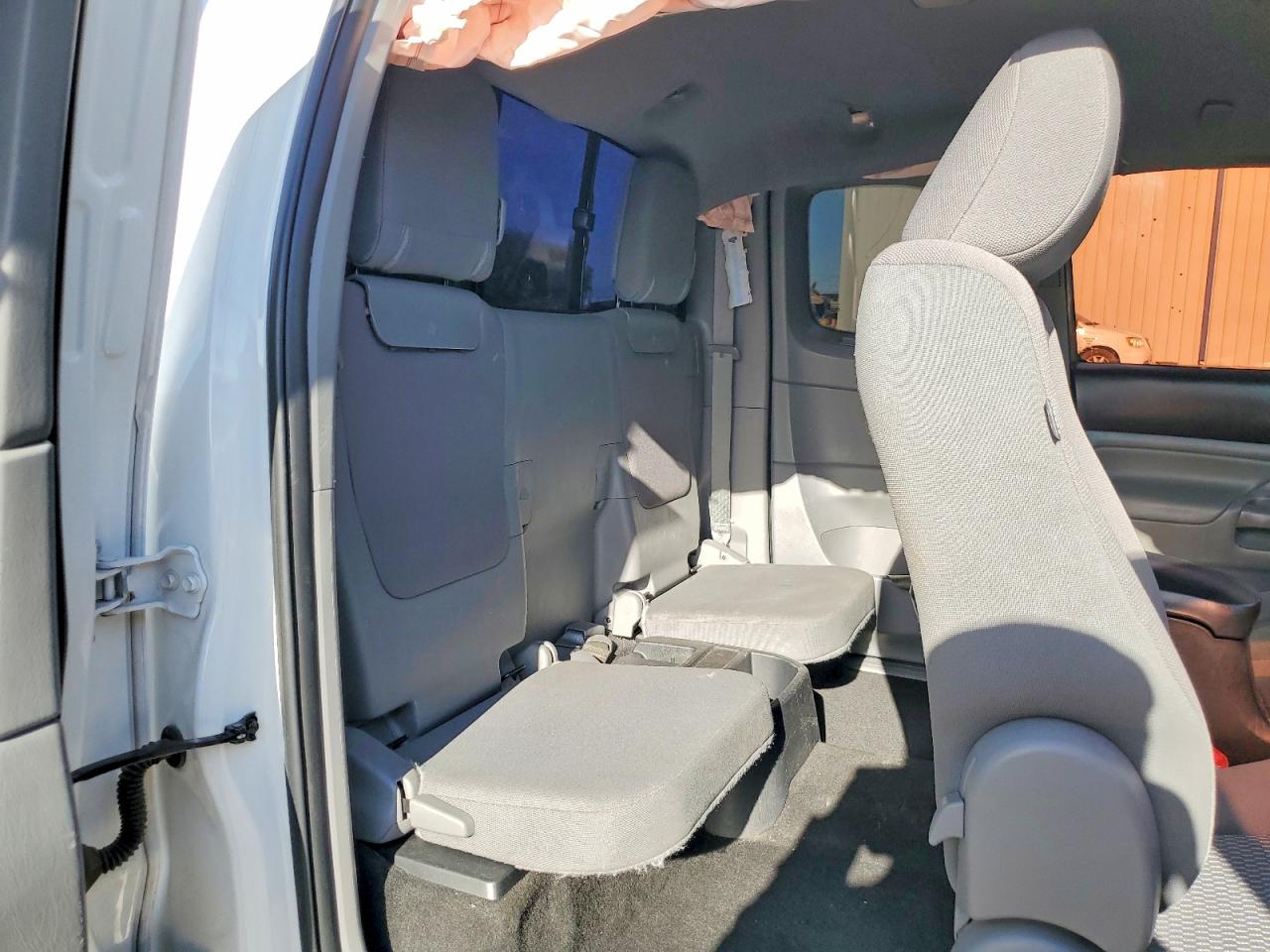 Toyota Tacoma Prerunner Access Cab