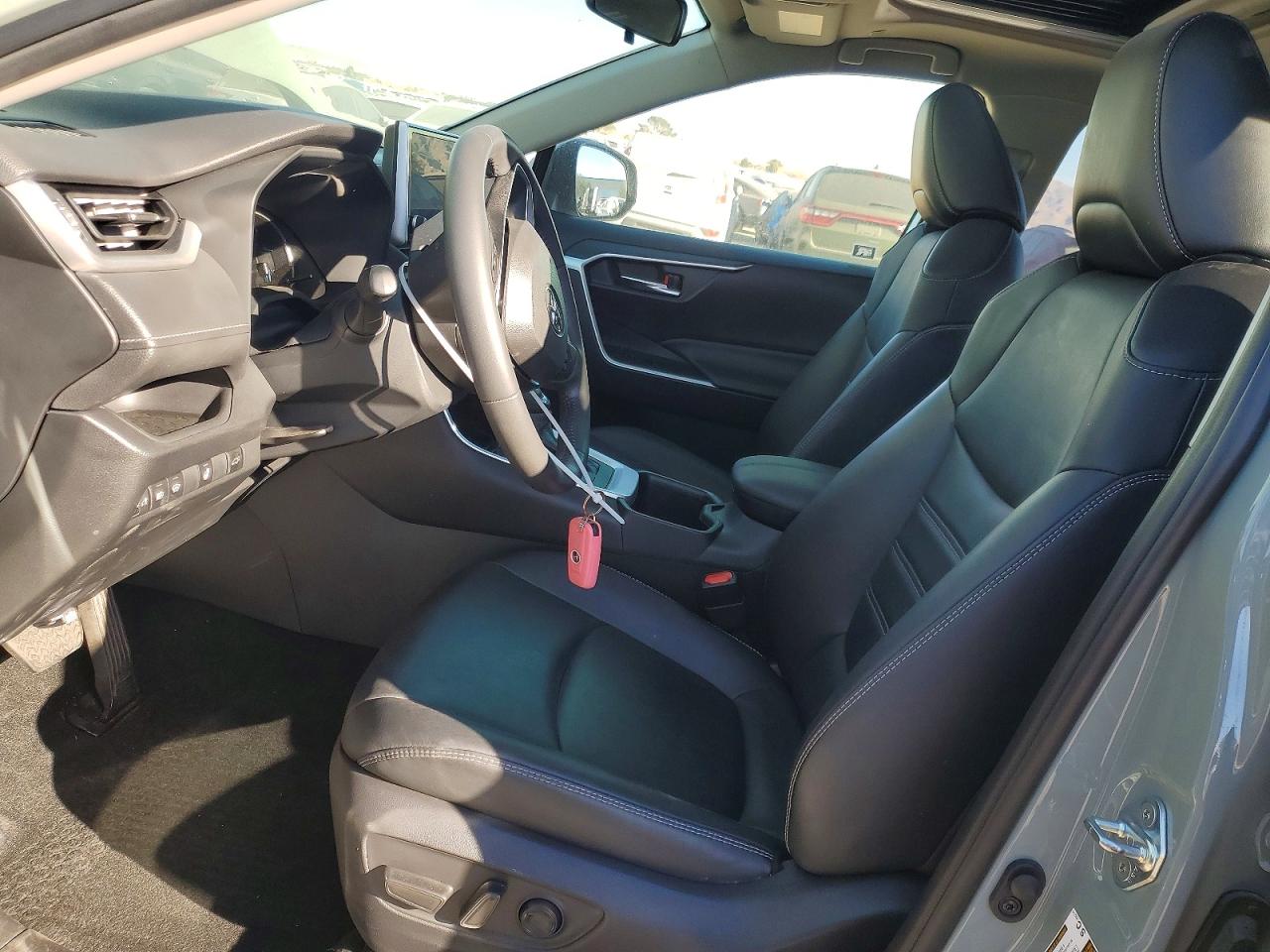 Toyota RAV4 Xle Premium