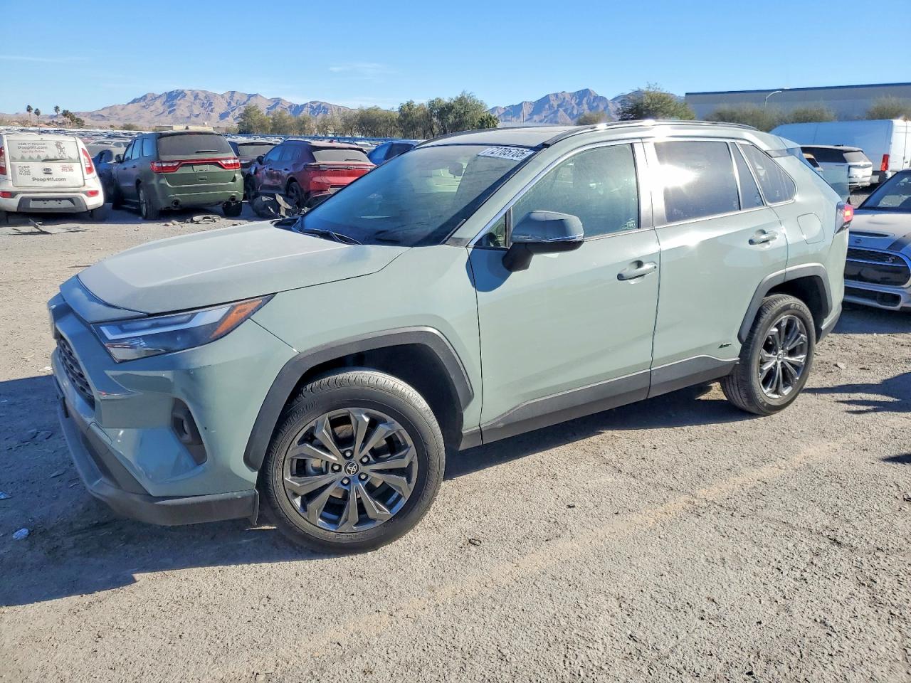 Salvage Toyota RAV4 Image