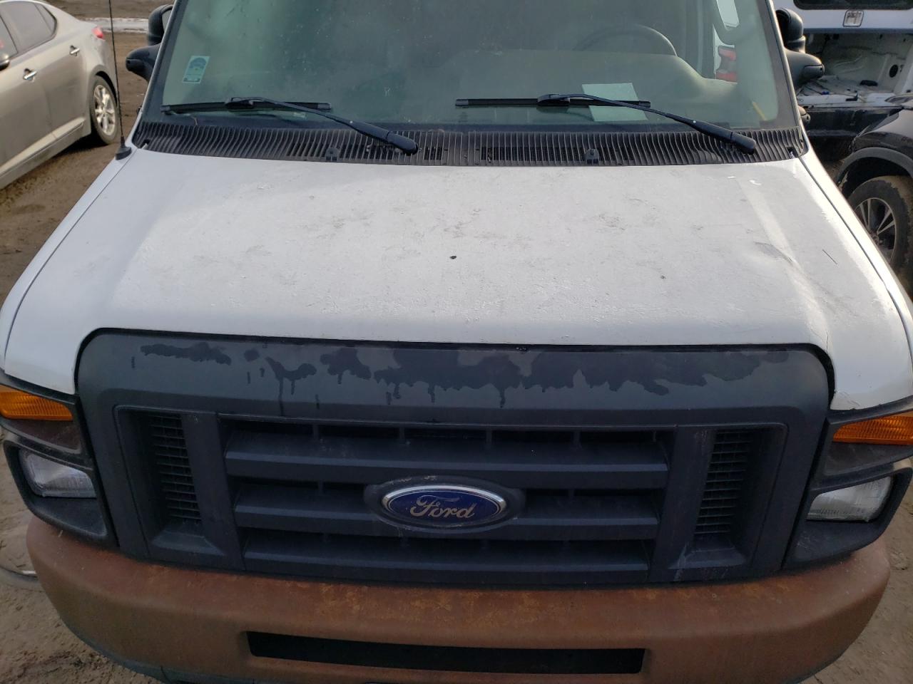 Ford Econoline E150 Van