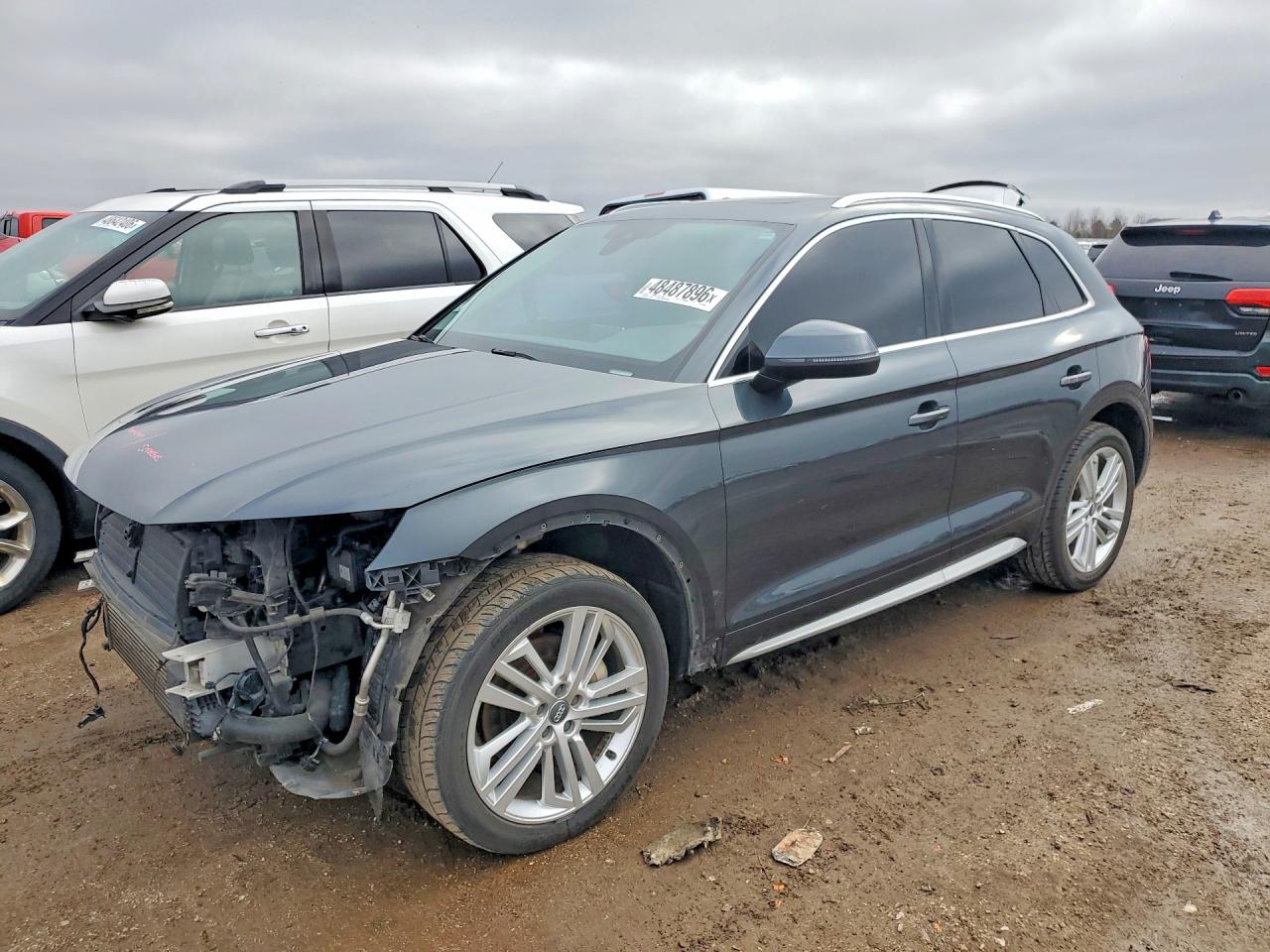 Salvage Audi Q5 Image