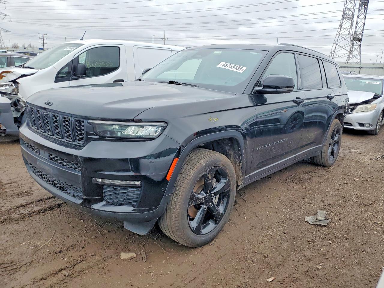 Salvage Jeep Cherokee Image