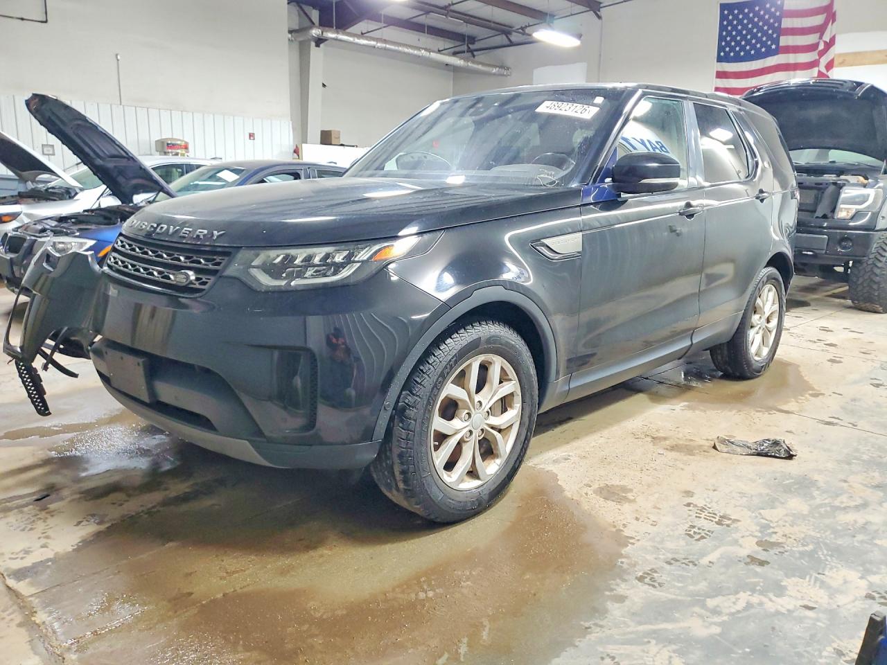 Salvage Land Rover Discovery Image