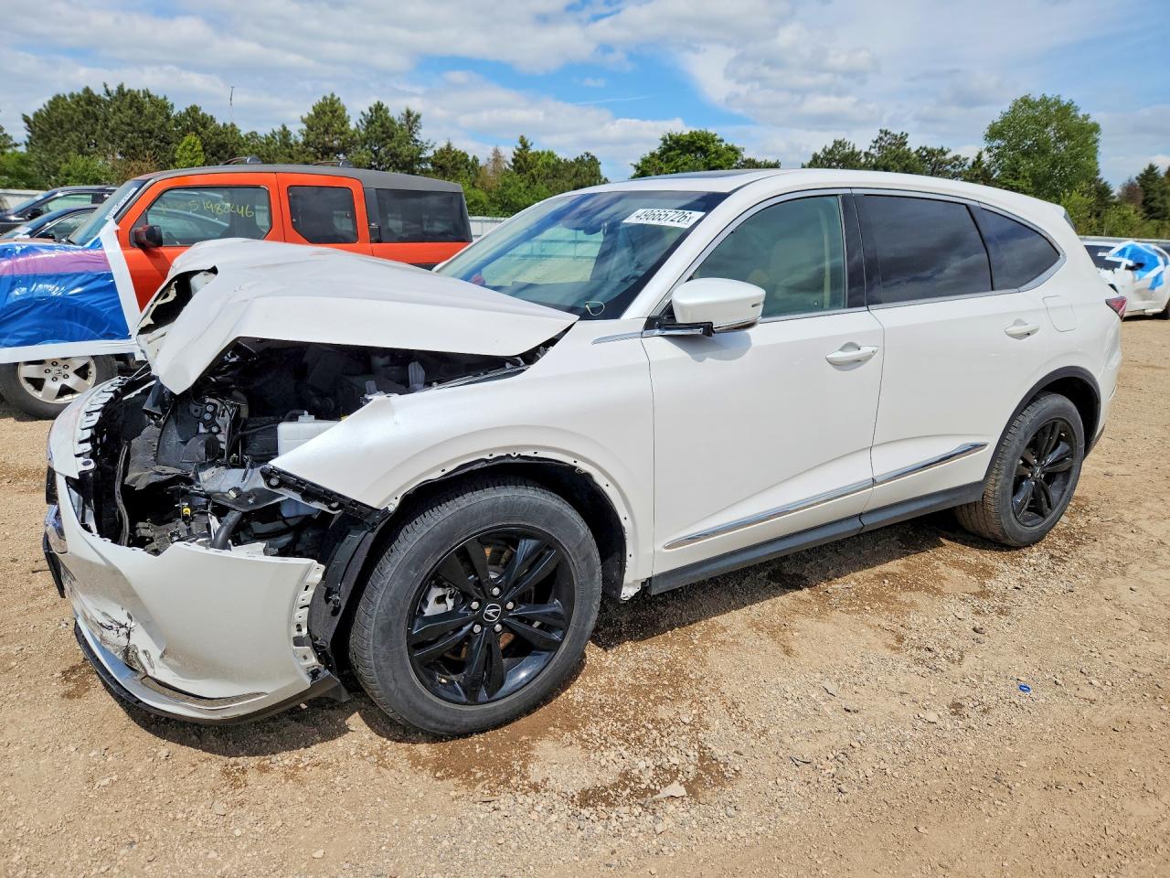 Salvage Acura MDX Image