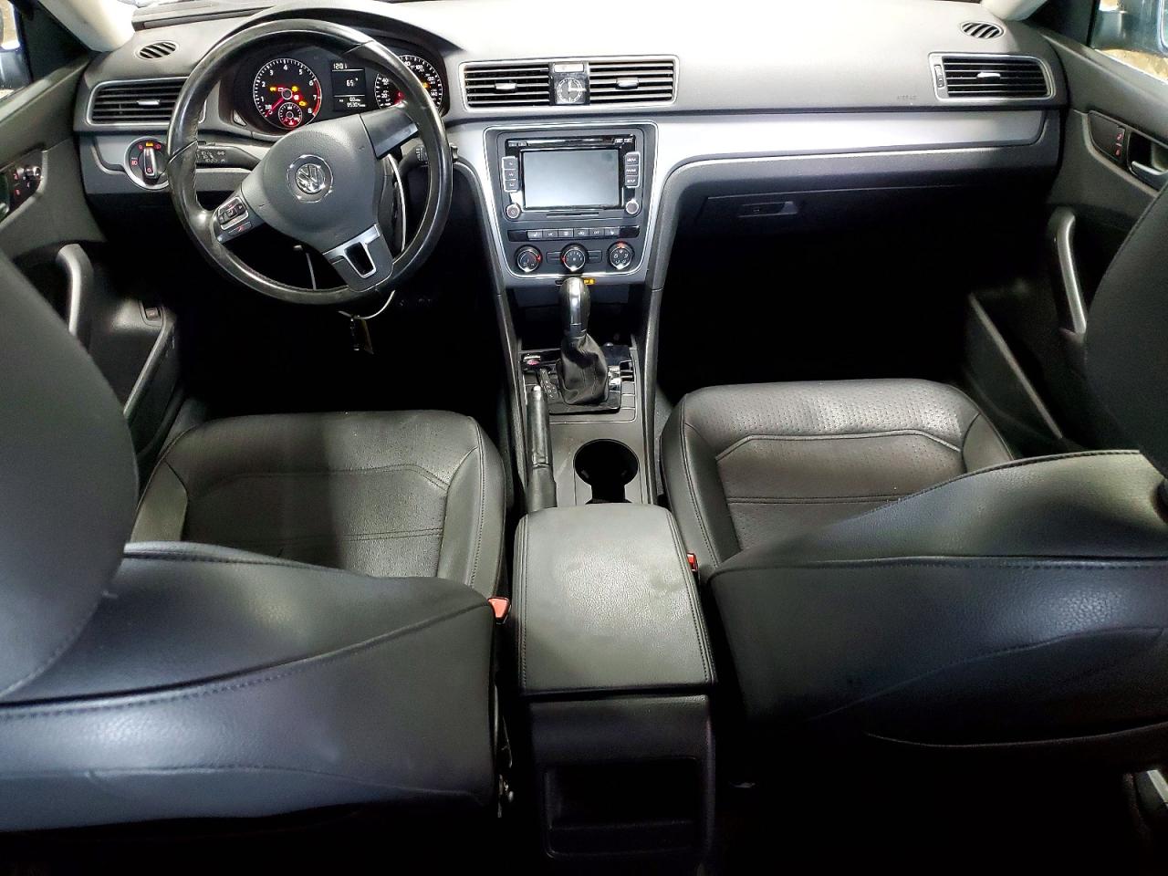 Volkswagen Passat S