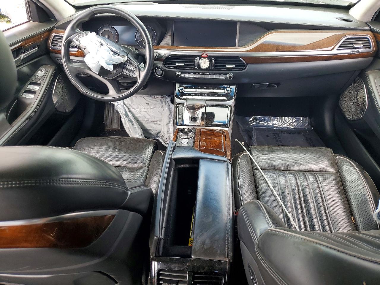 Genesis G90 Premium