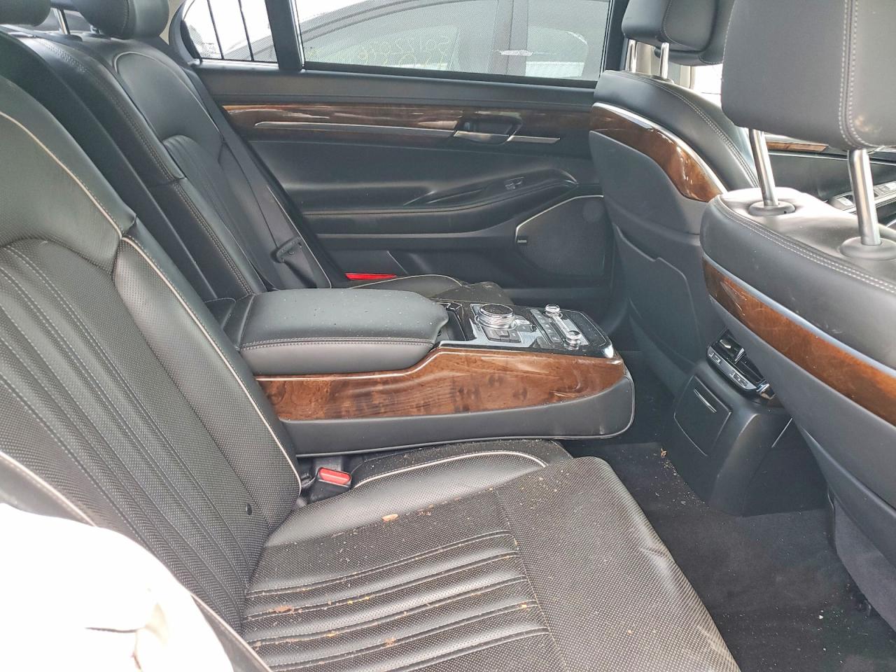 Genesis G90 Premium