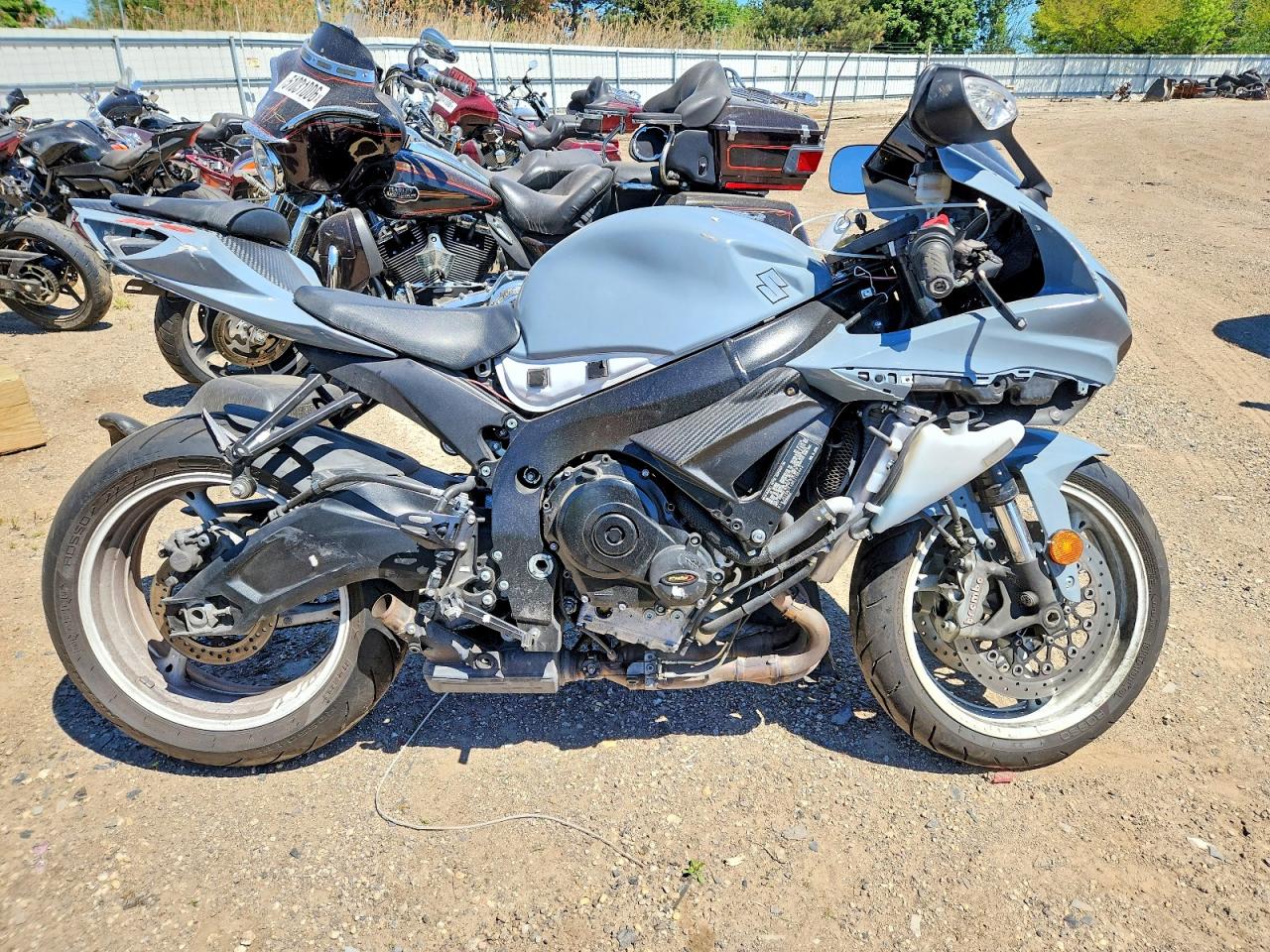 Salvage Suzuki Gsxr600 Image