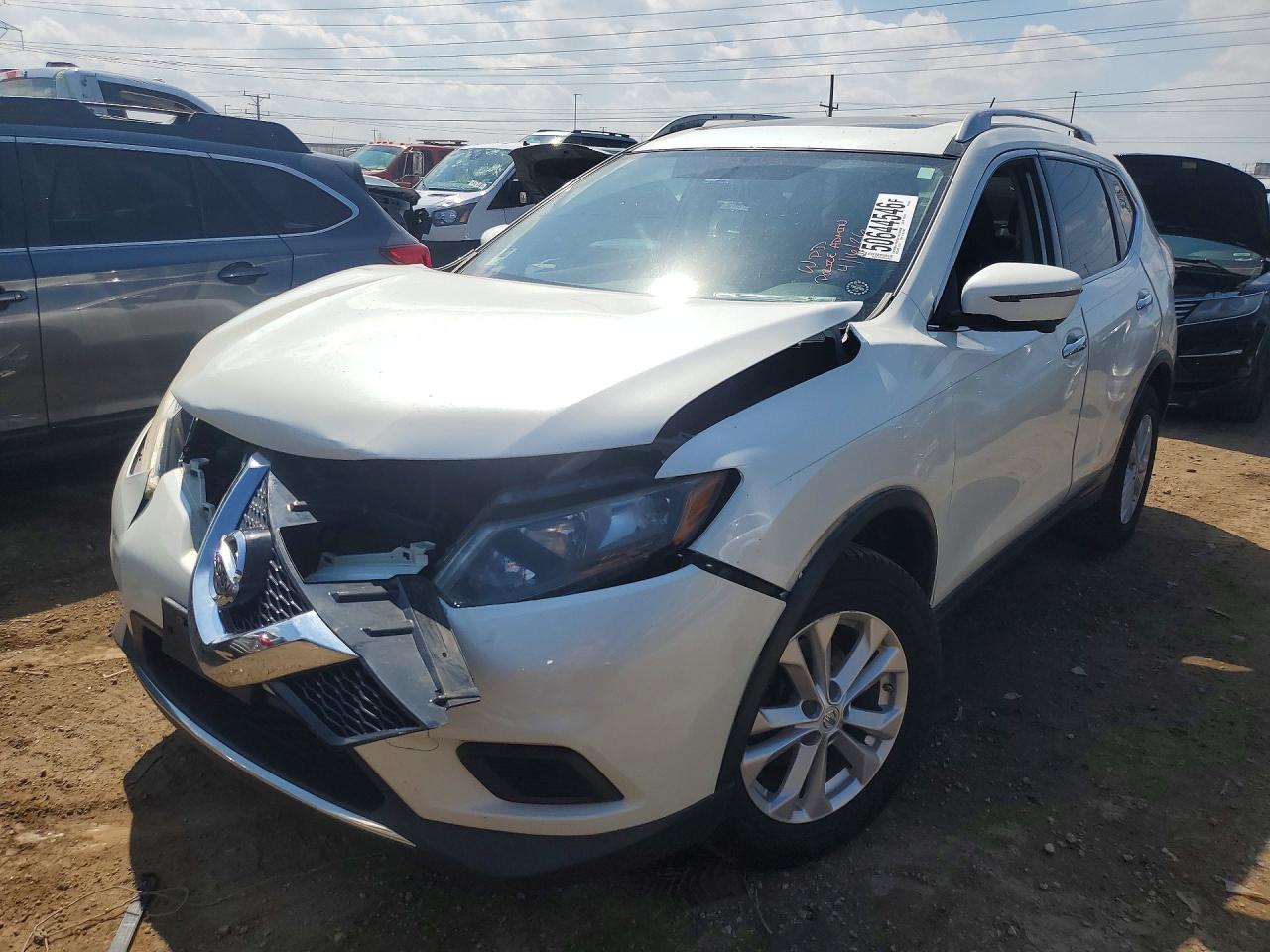 Salvage Nissan Rogue Image