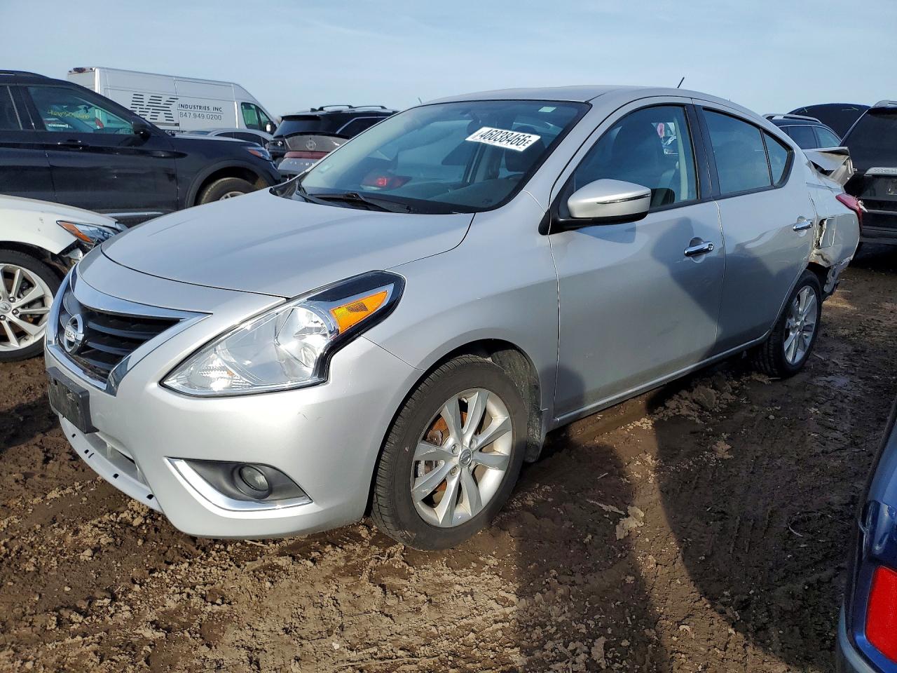Salvage Nissan Versa Image