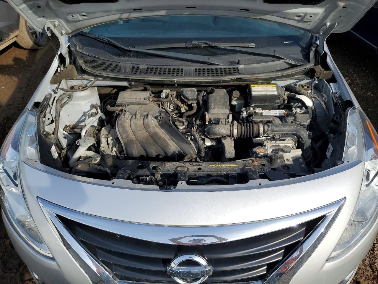 Nissan Versa 1.6 Sl
