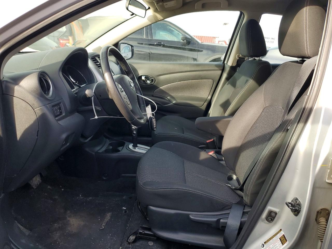 Nissan Versa 1.6 Sl