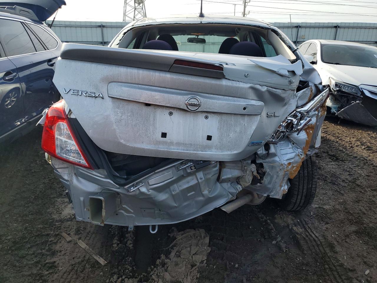 Nissan Versa 1.6 Sl