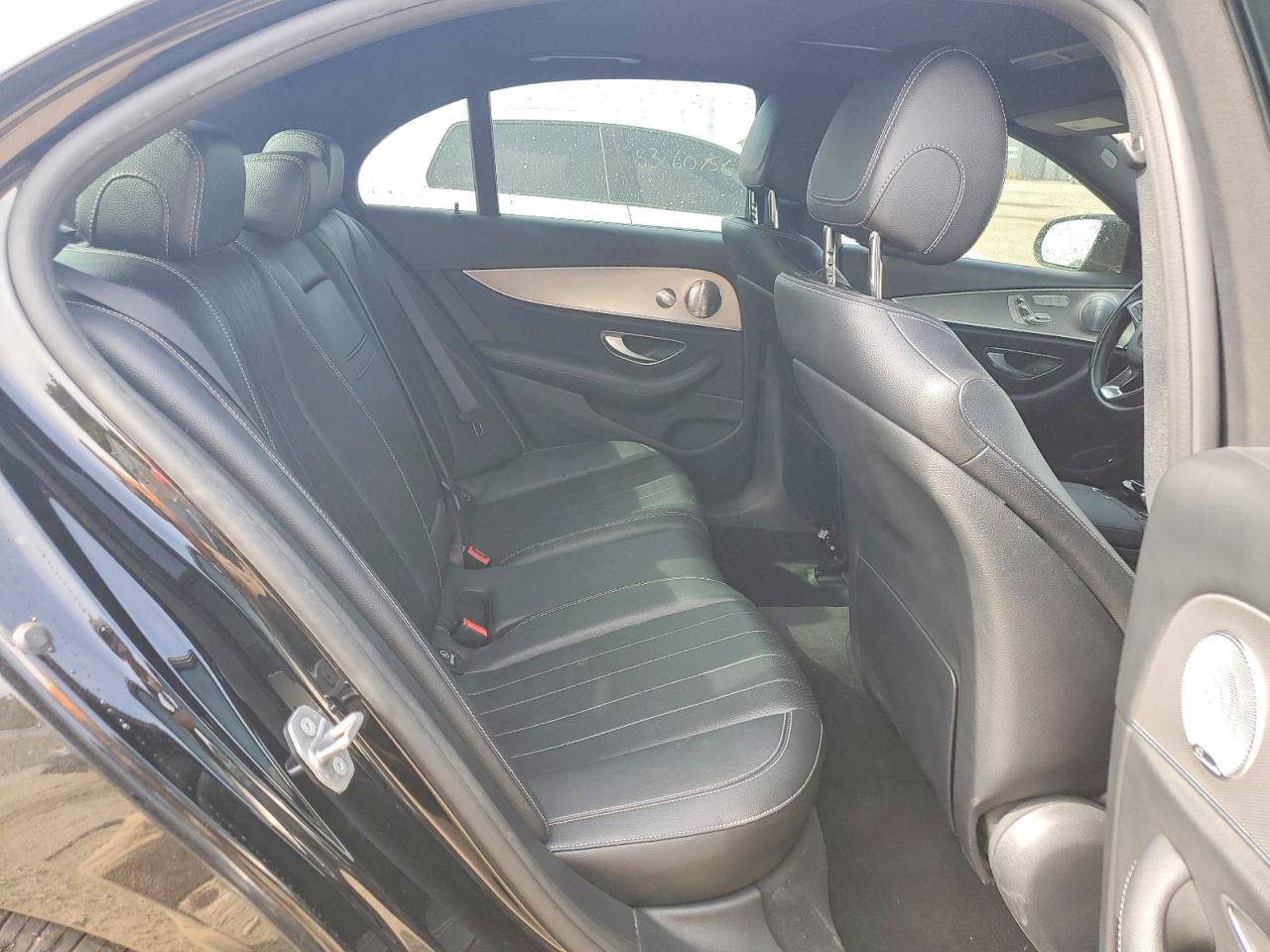 Mercedes-Benz E-Class 300 4matic