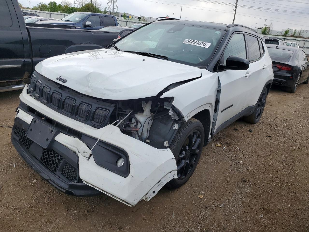 Salvage Jeep Compass Image