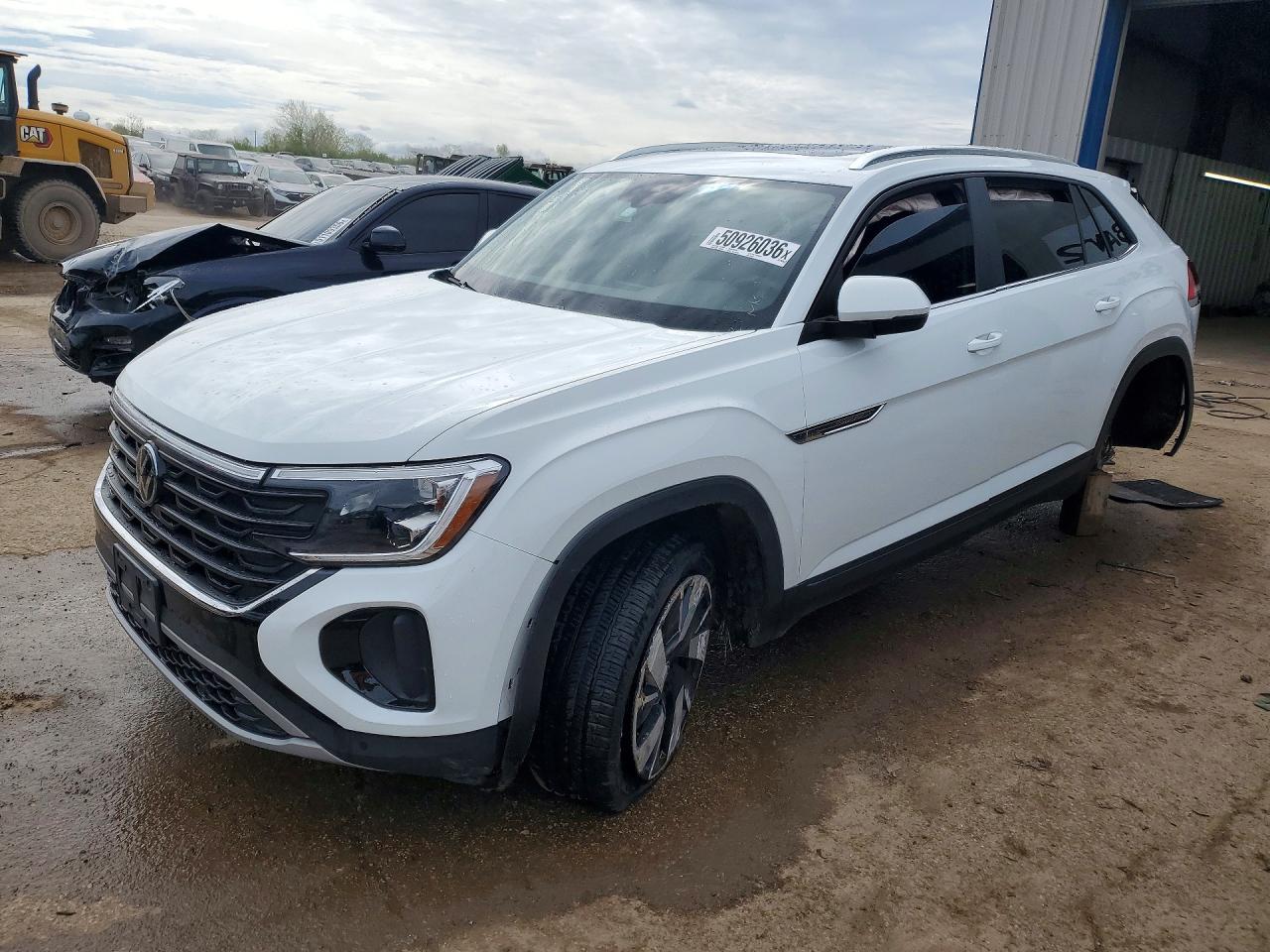 Salvage Volkswagen Atlas Image