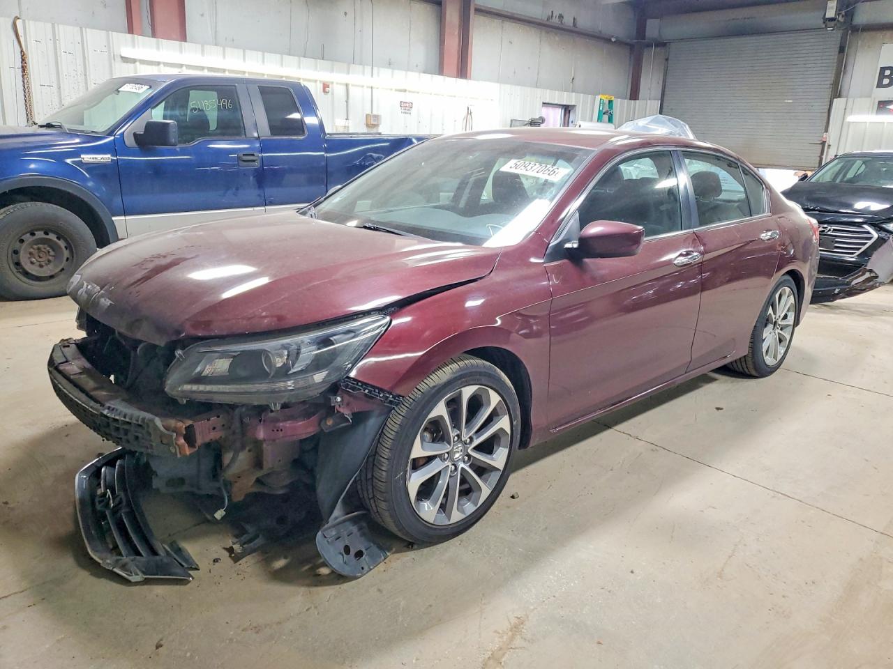 Salvage Honda Accord Image