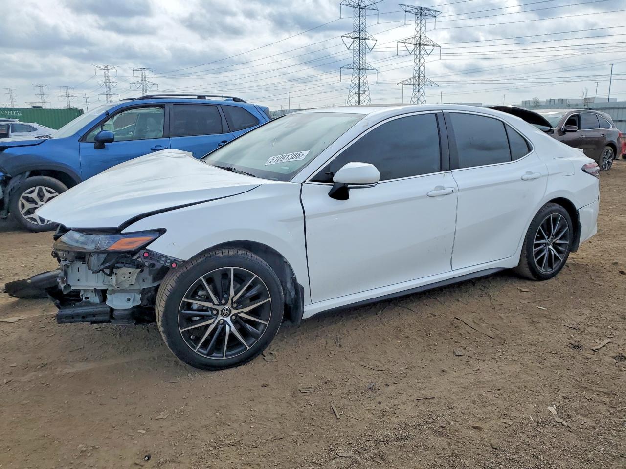 Salvage Toyota Camry Image
