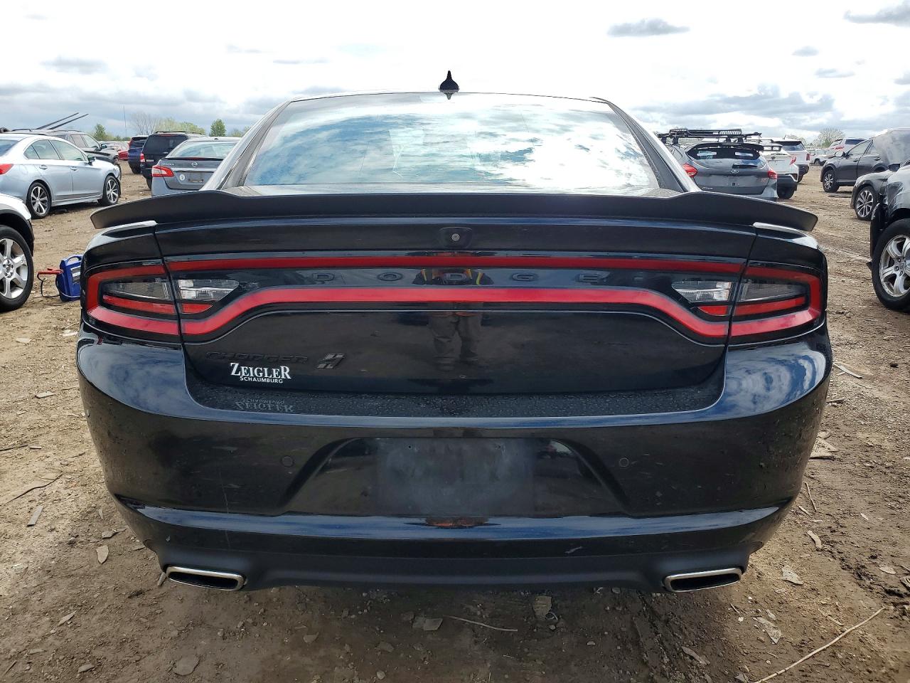 Dodge Charger Sxt