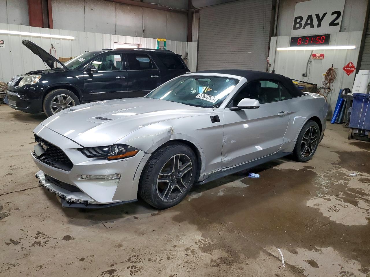 Salvage Ford Mustang Image