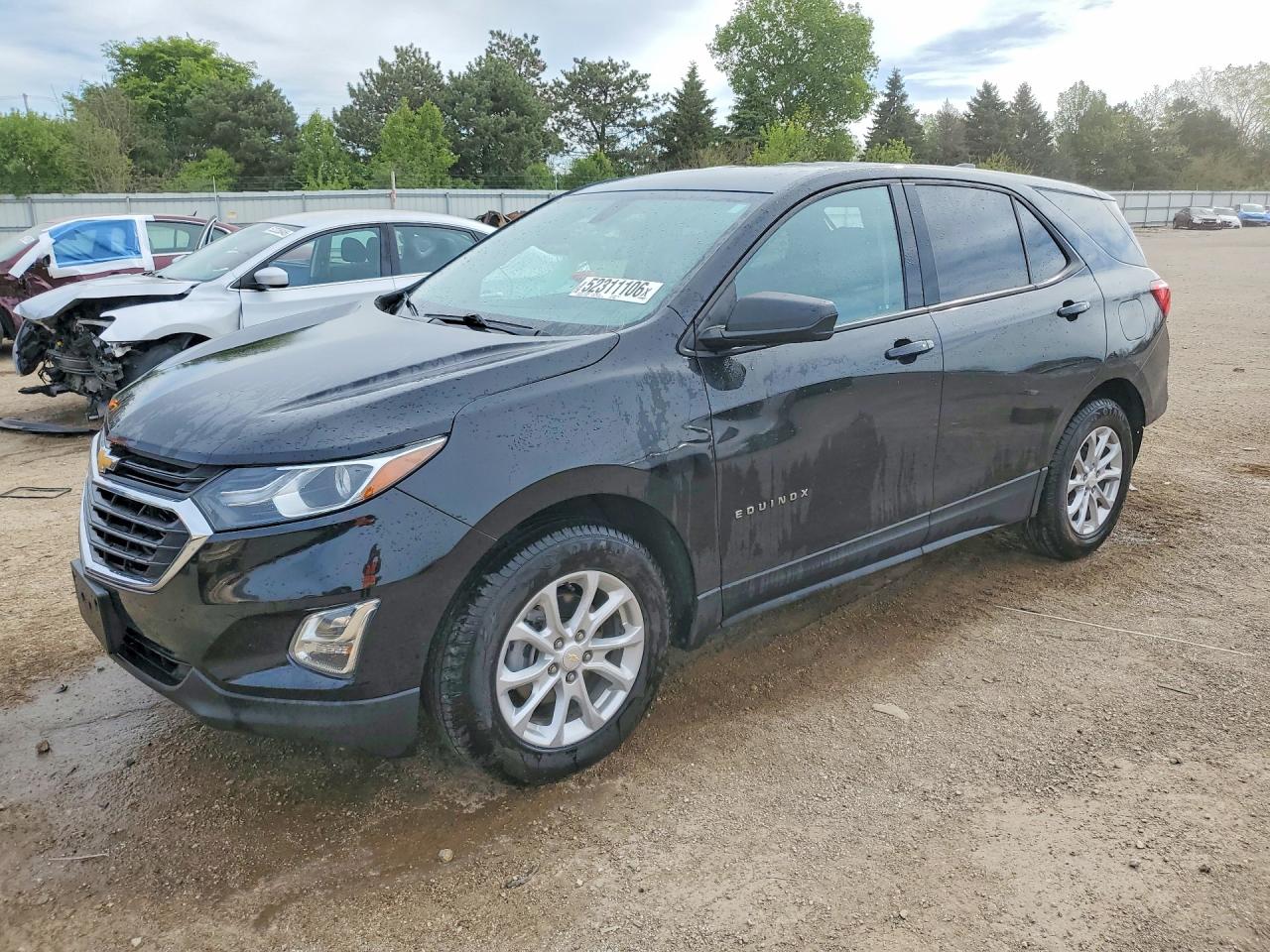 Salvage Chevrolet Equinox Image