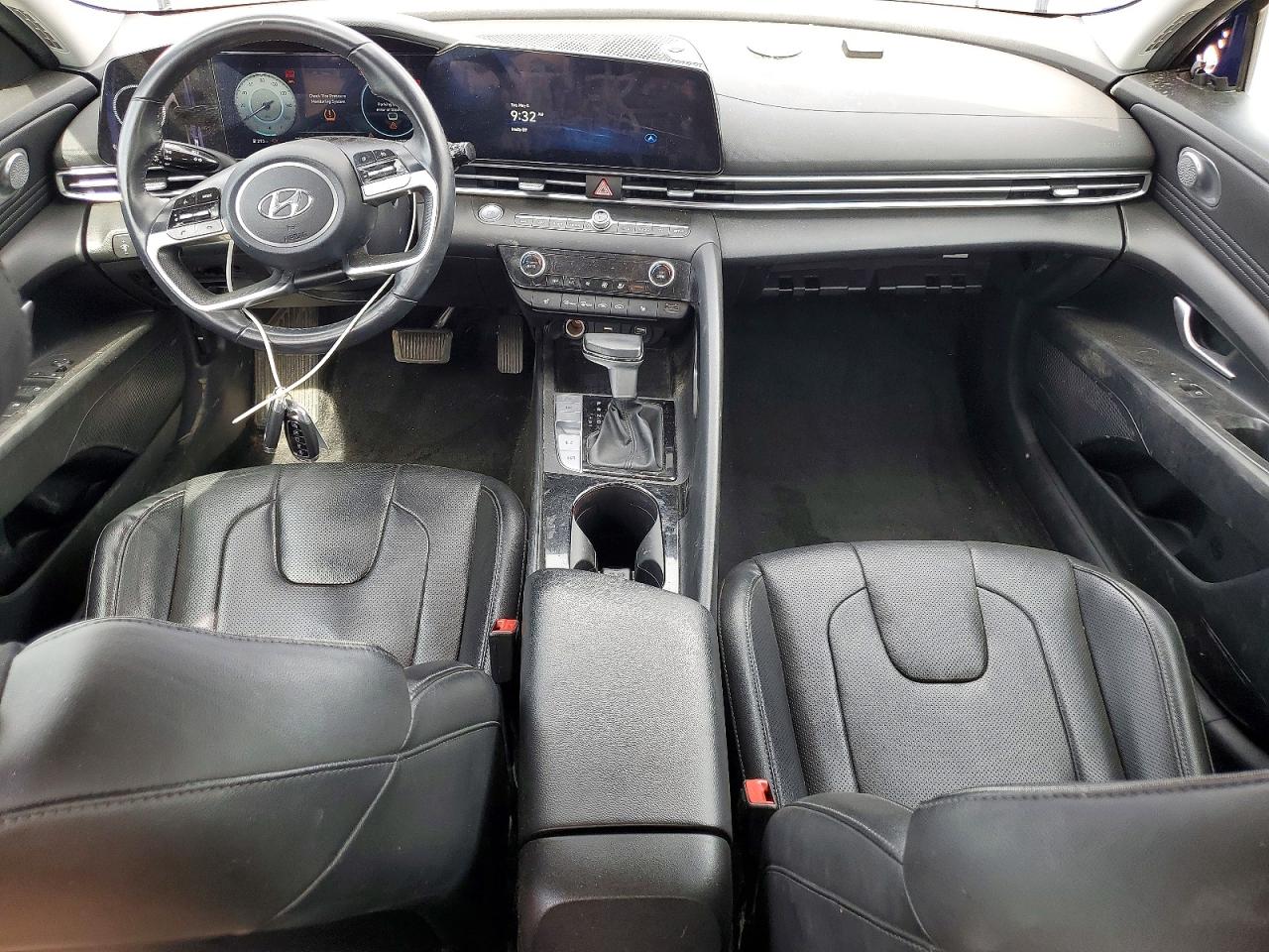 Hyundai ELANTRA Limited