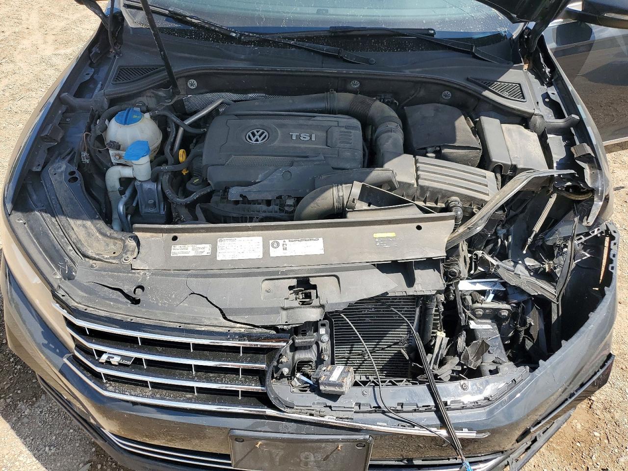 Volkswagen Passat R-line