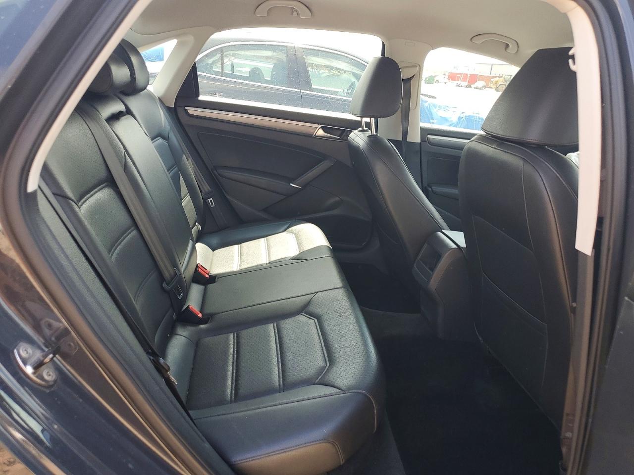 Volkswagen Passat R-line