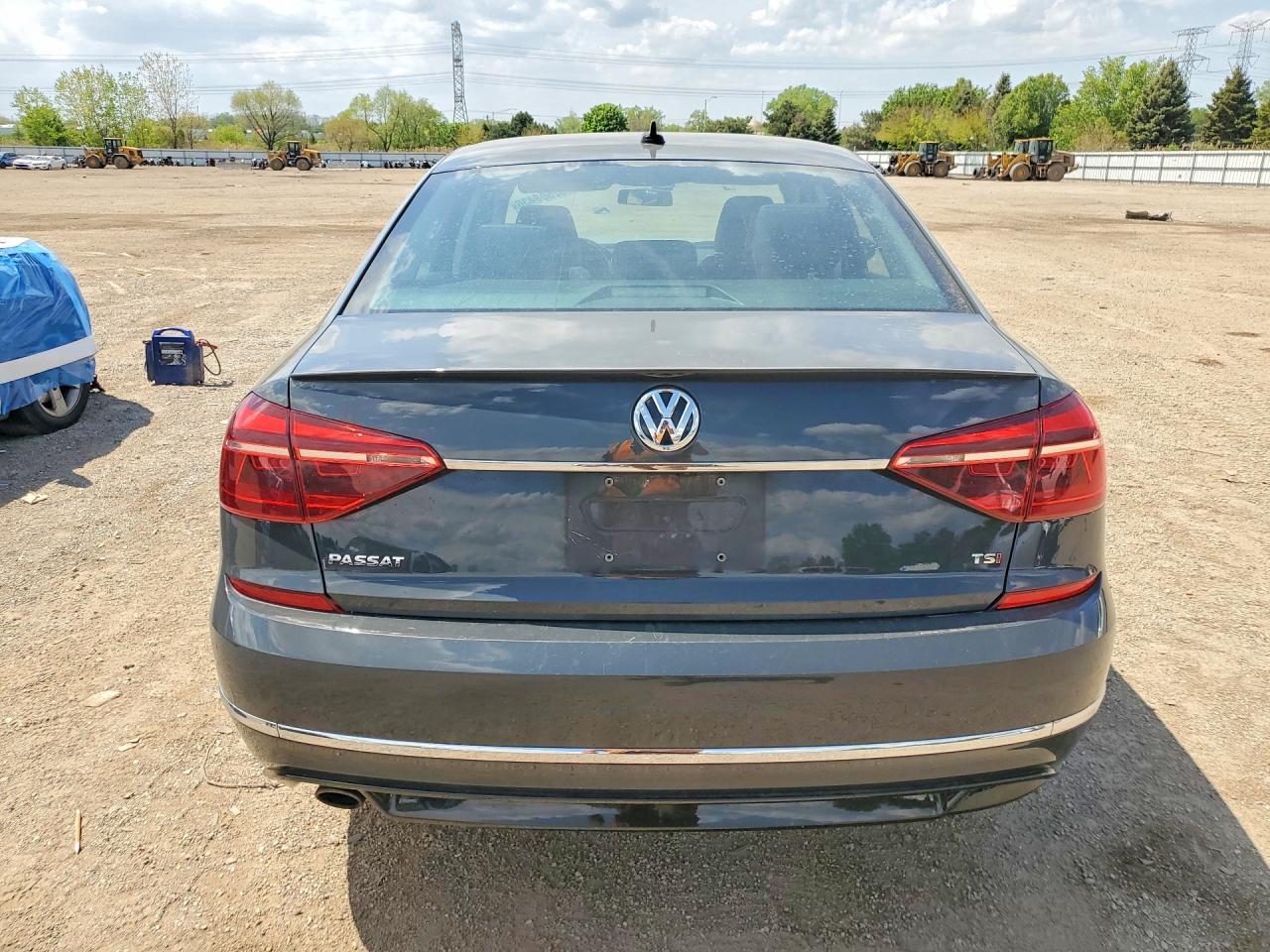 Volkswagen Passat R-line