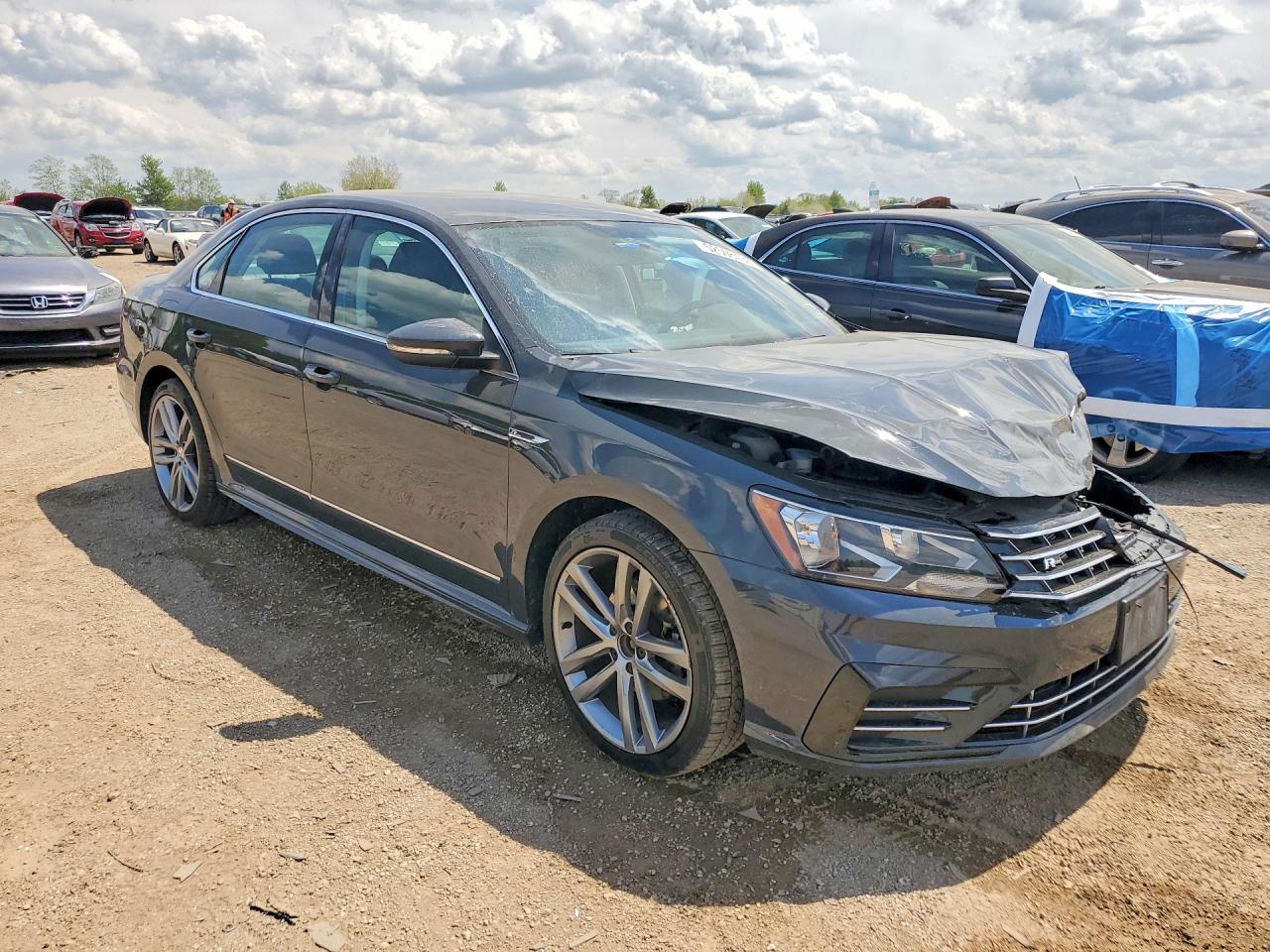 Volkswagen Passat R-line