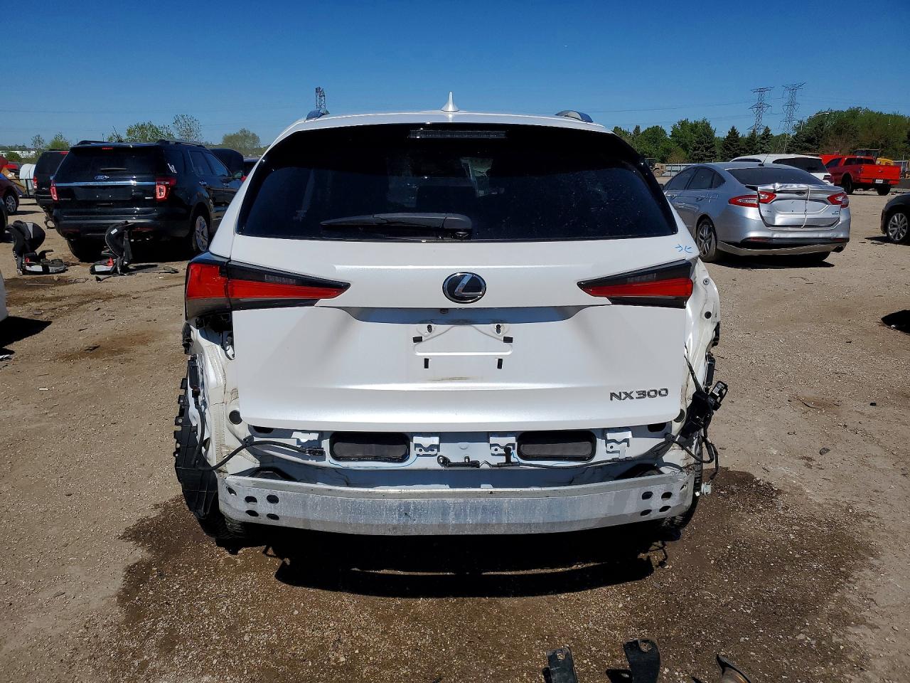 Lexus NX Base