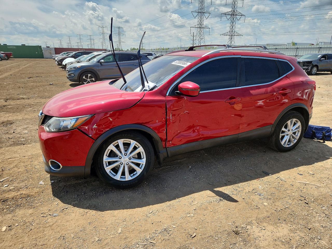 Salvage Nissan Rogue Image
