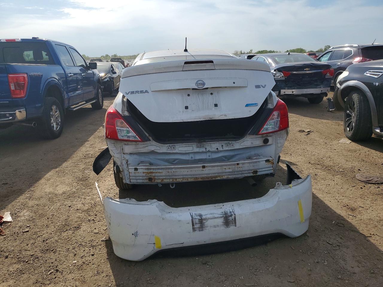 Nissan Versa 1.6 Sv