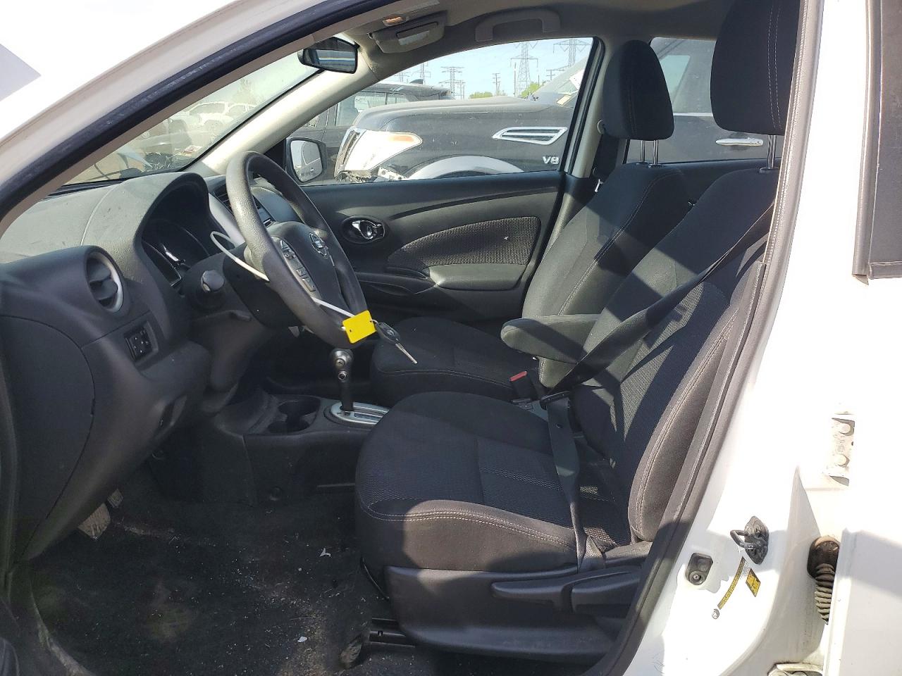 Nissan Versa 1.6 Sv