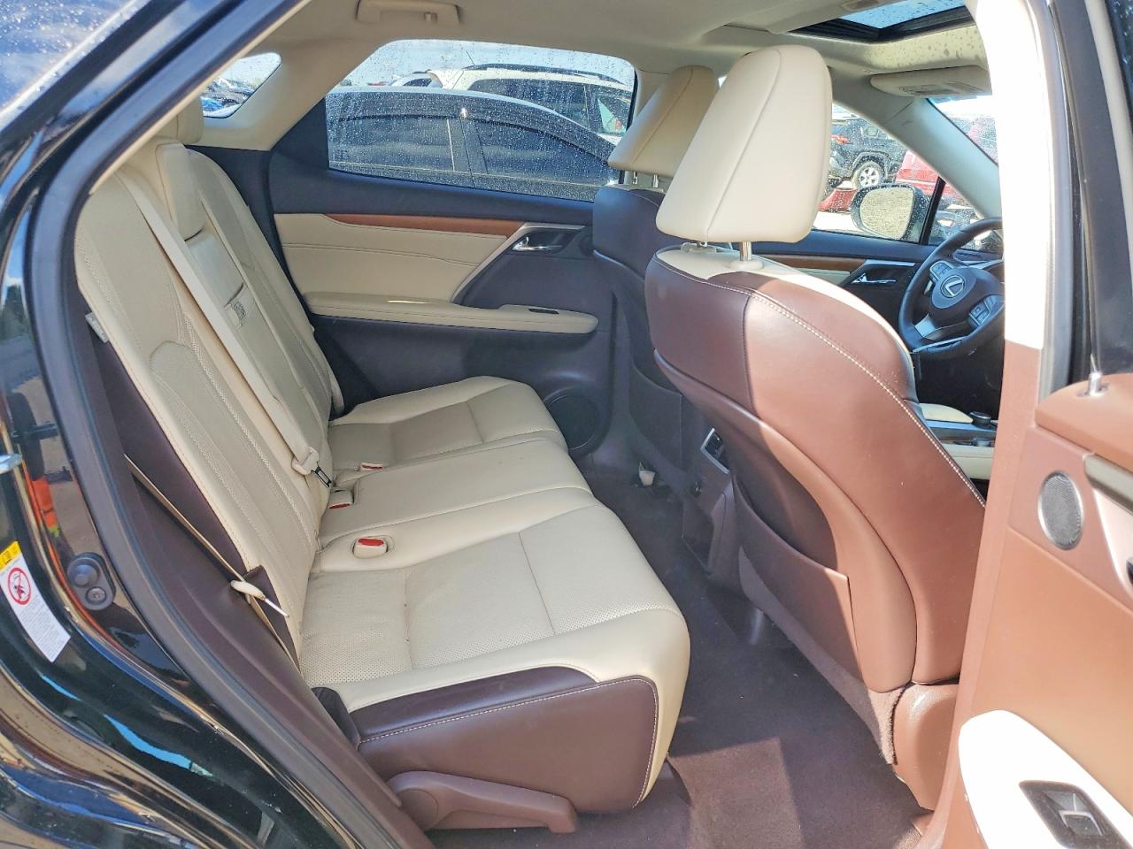 Lexus RX Base