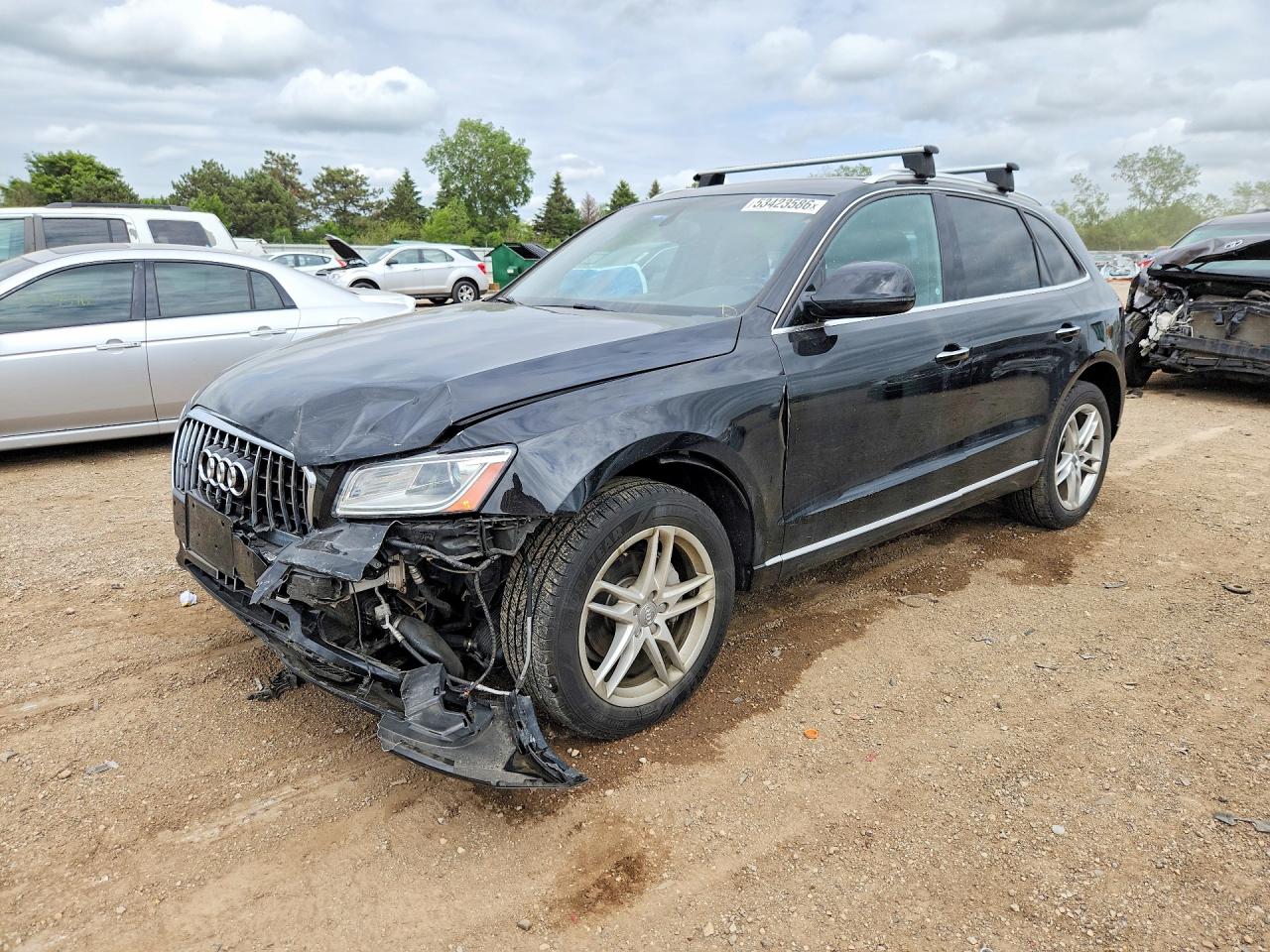 Salvage Audi Q5 Image