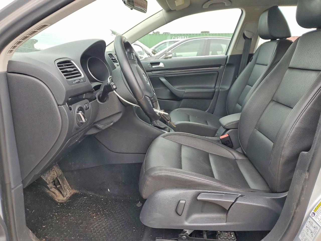 Volkswagen Jetta S