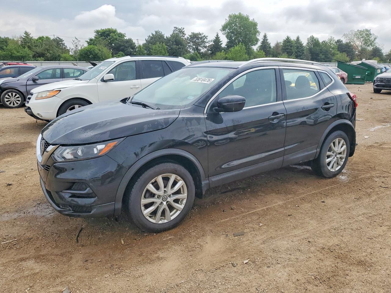 Salvage Nissan Rogue Image