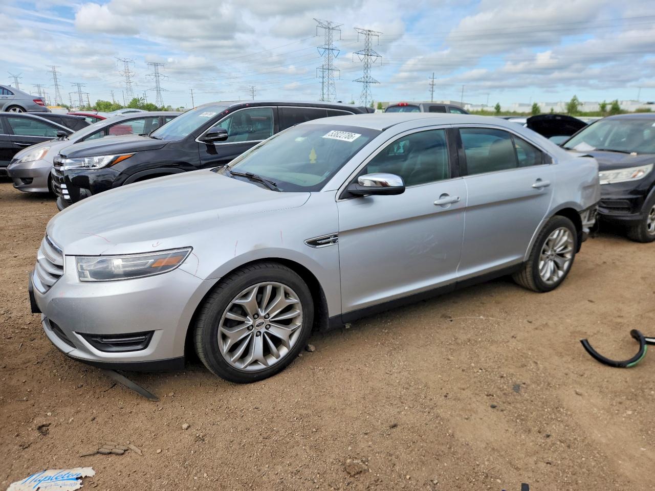Salvage Ford Taurus Image
