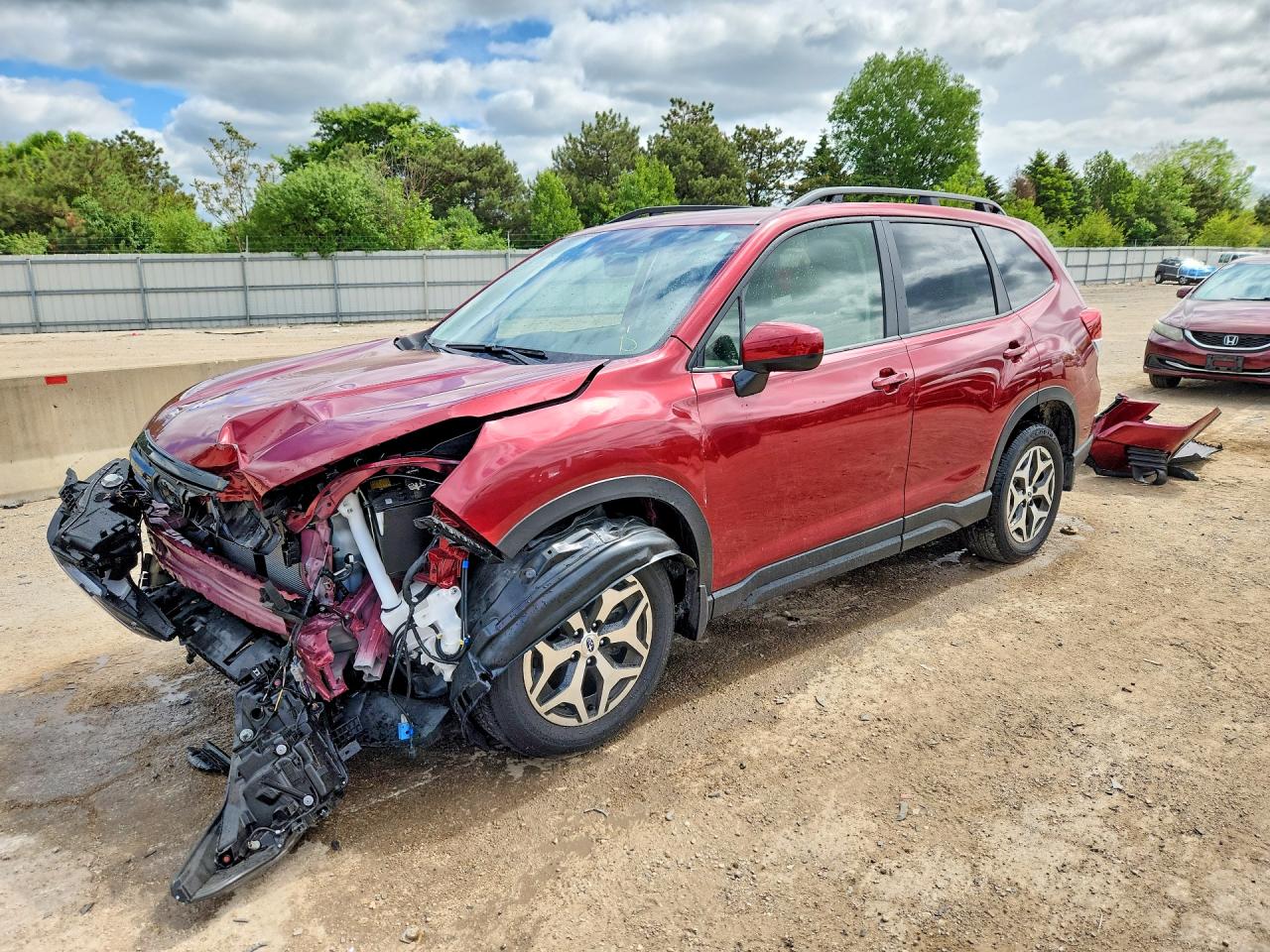 Salvage Subaru Forester Image