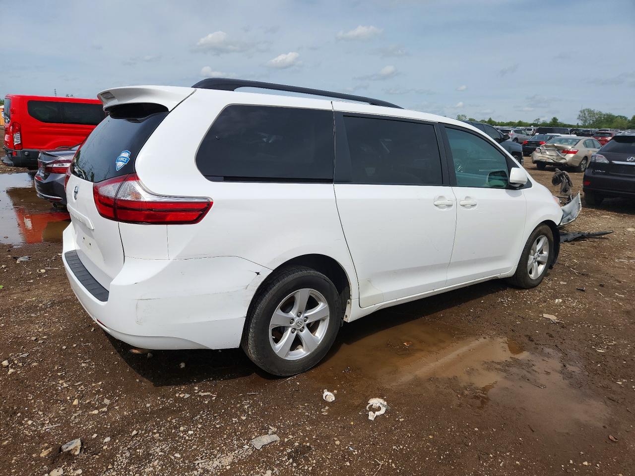 Toyota Sienna Le