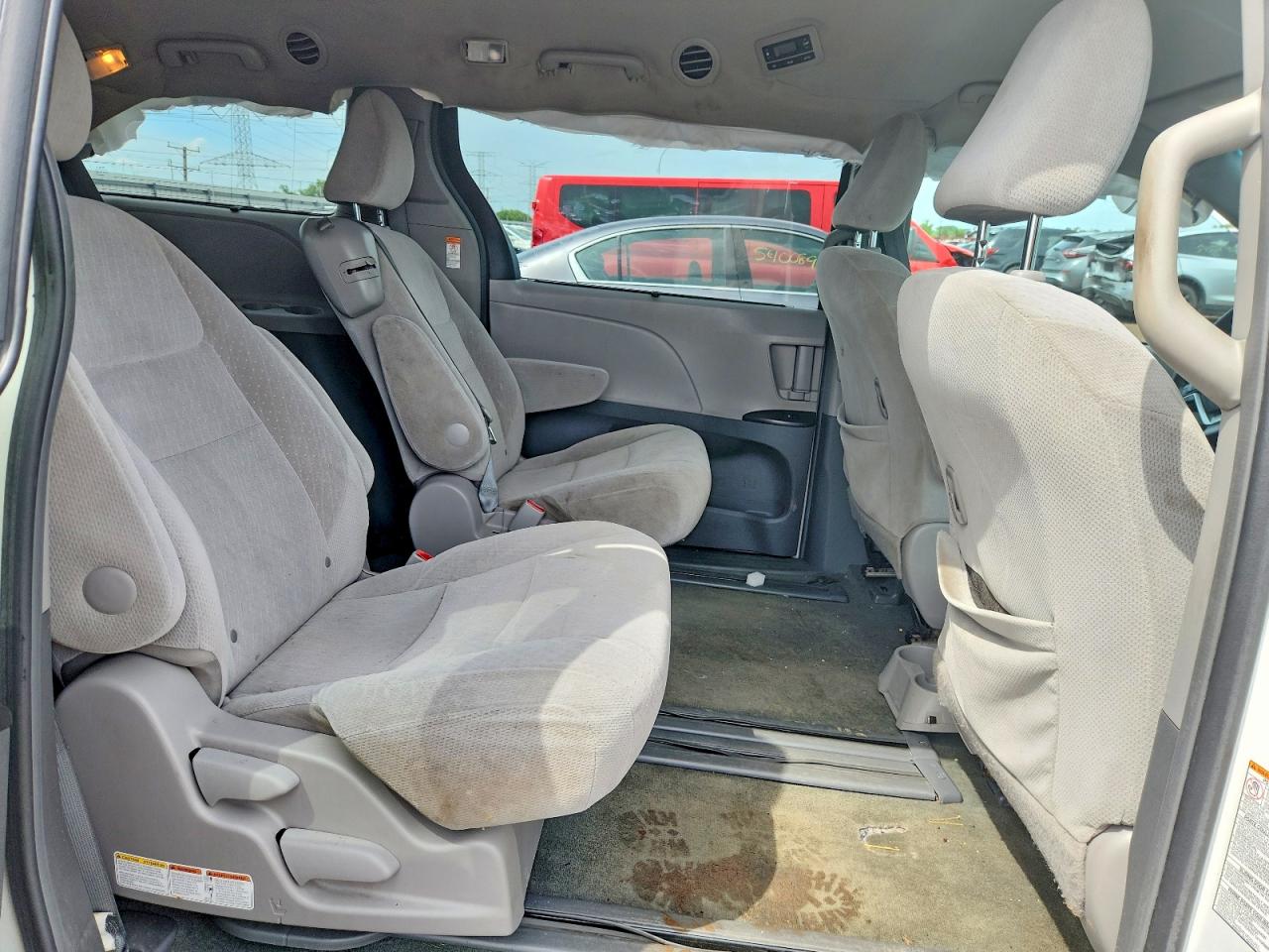 Toyota Sienna Le