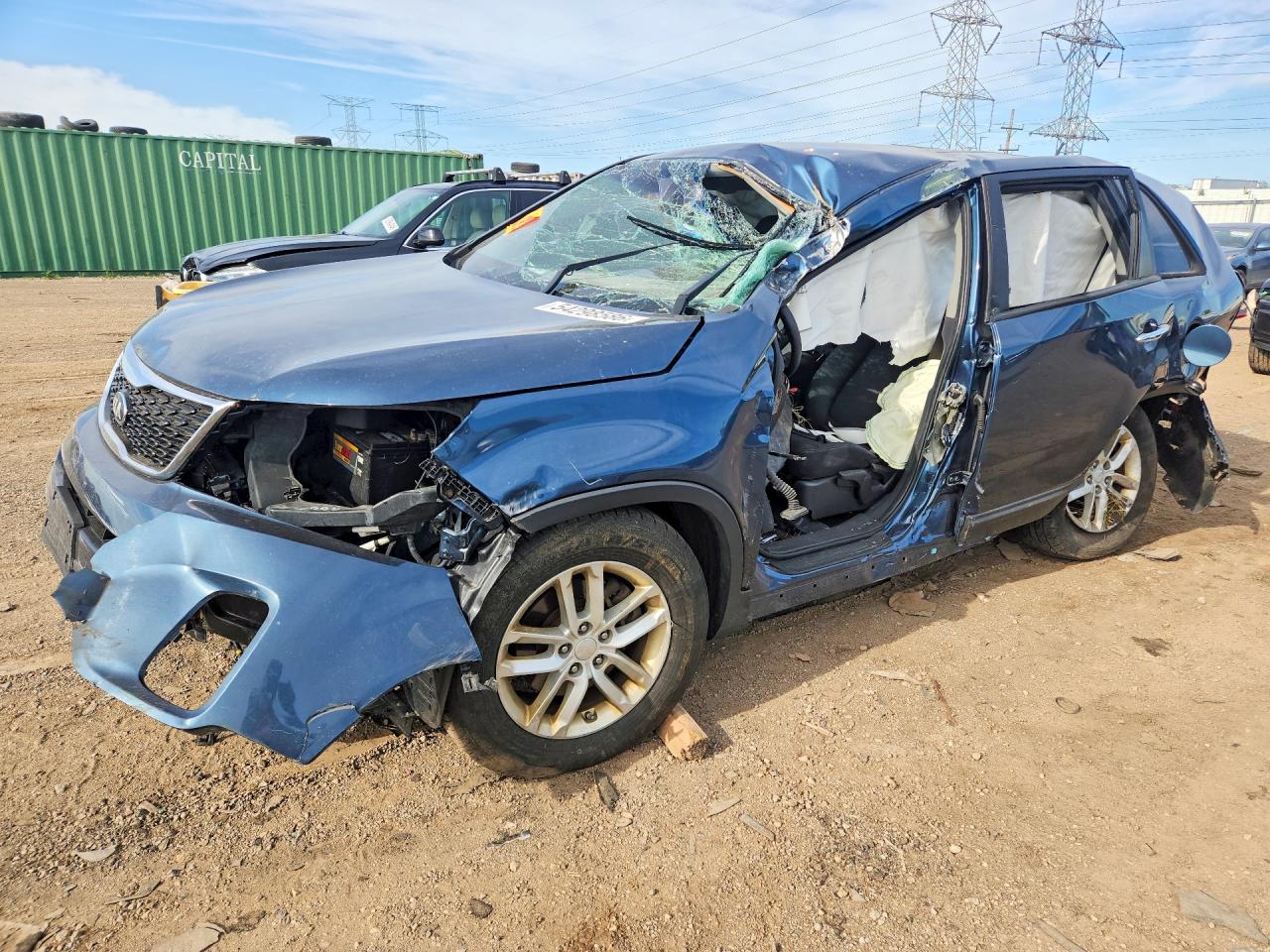 Salvage Kia Sorento Image