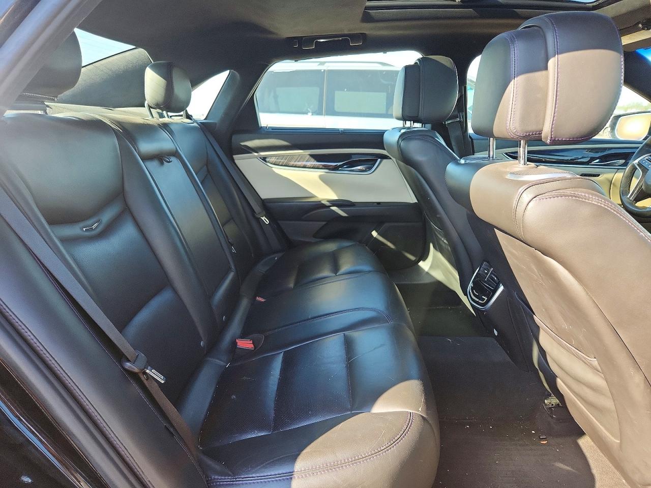 Cadillac XTS Platinum