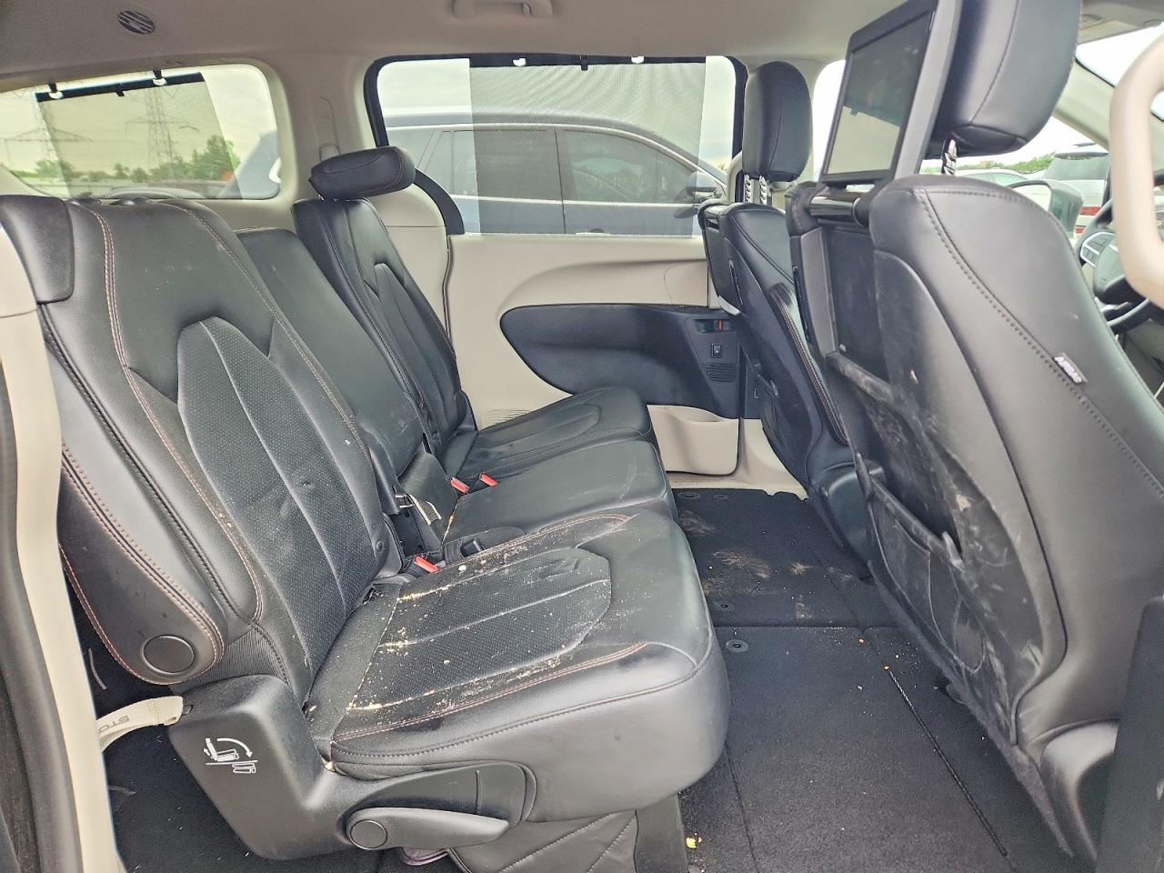 Chrysler Pacifica Touring L Plus