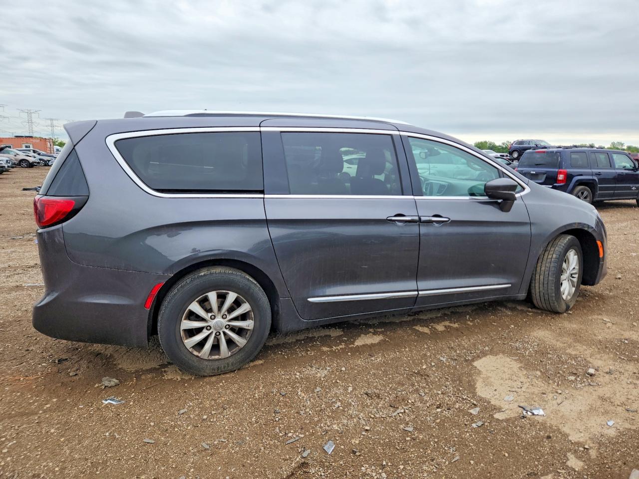 Chrysler Pacifica Touring L Plus