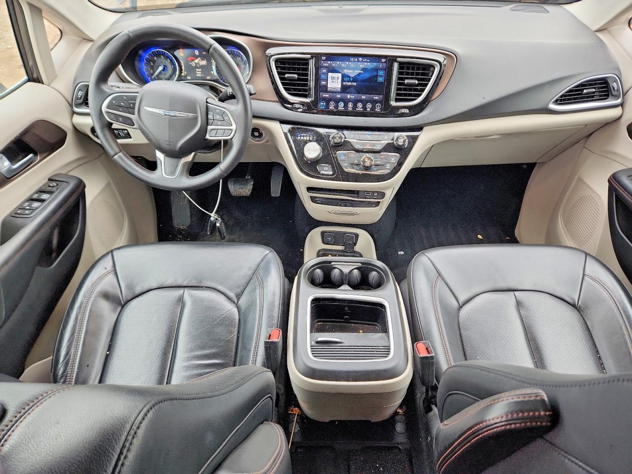 Chrysler Pacifica Touring L Plus