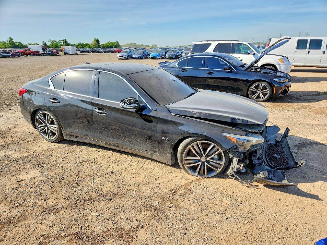 INFINITI Q50 Sport